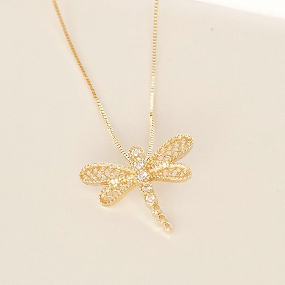 Solid 10K Gold Dragonfly Pendant Necklace Genuine Yellow Gold Dragonfly Charm - Picture 3 of 8